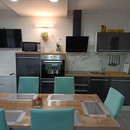 Apartments Barbara Пинезичи Экстерьер фото