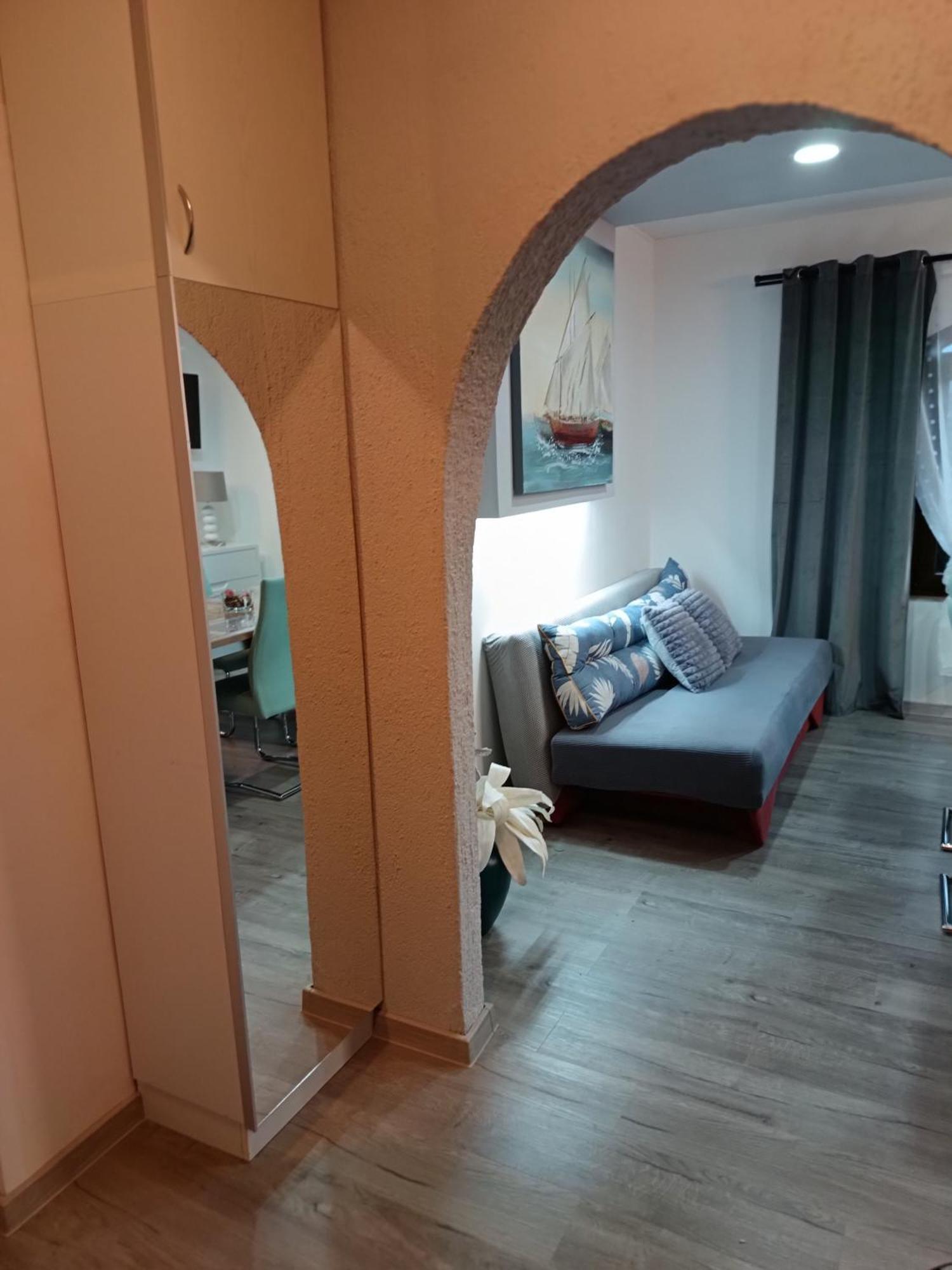 Apartments Barbara Пинезичи Экстерьер фото