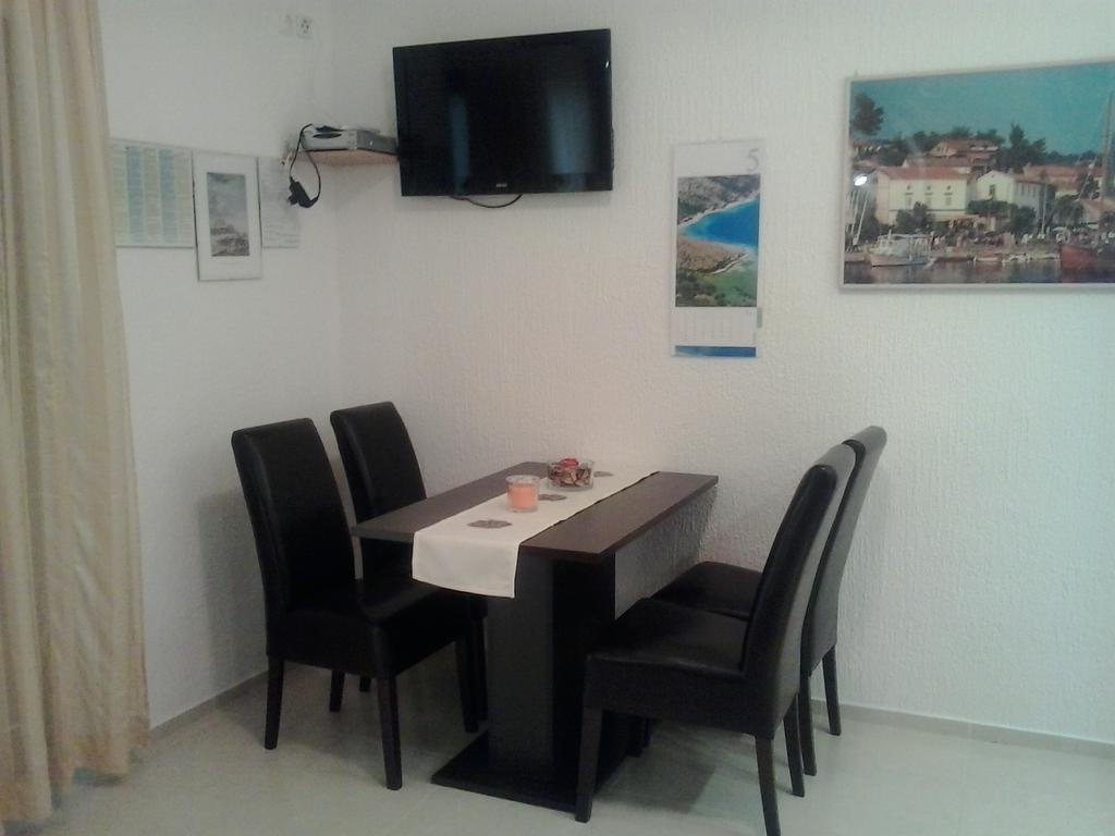Apartments Barbara Пинезичи Номер фото
